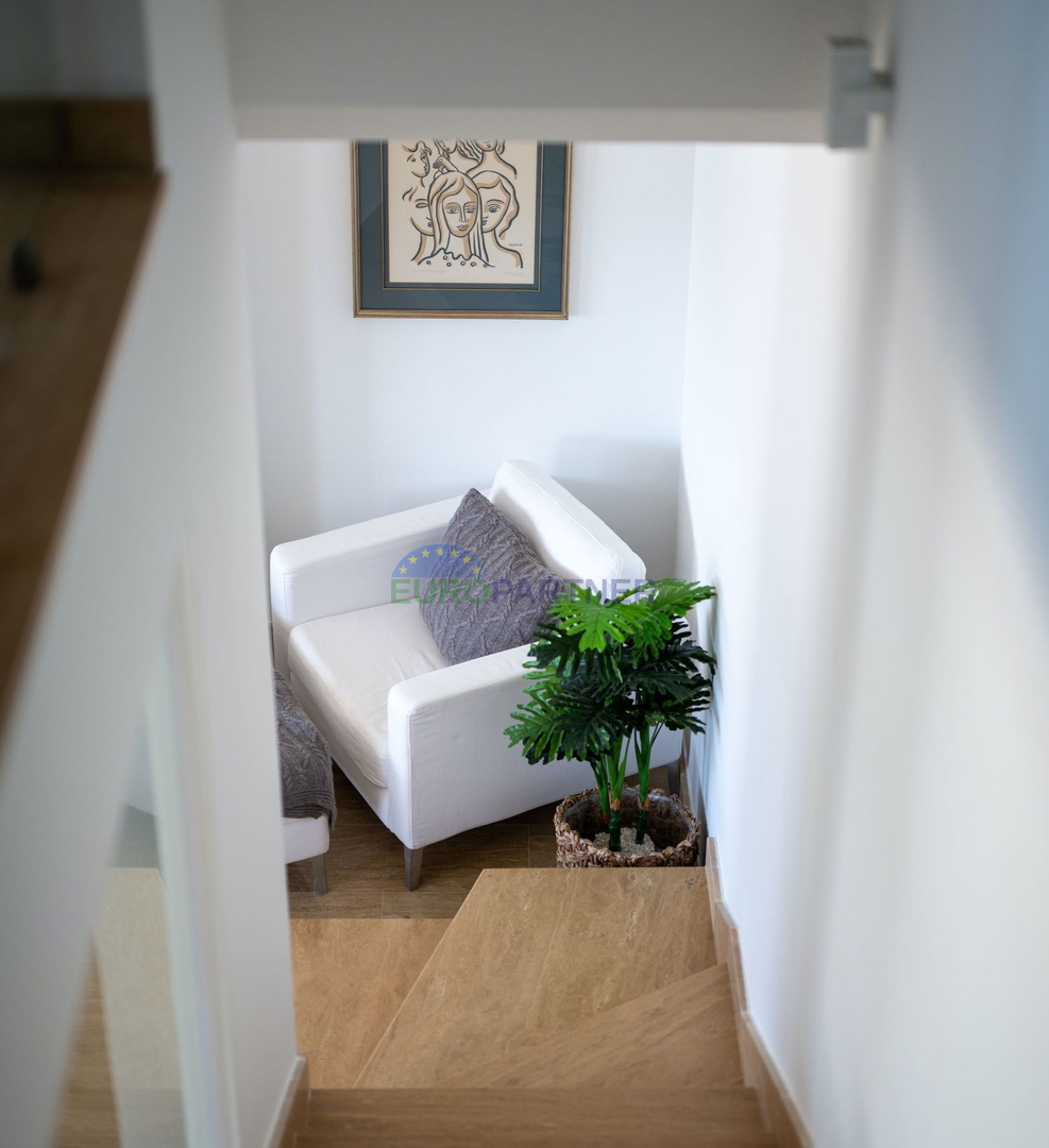 Casa In vendita - SPLITSKO-DALMATINSKA ČIOVO