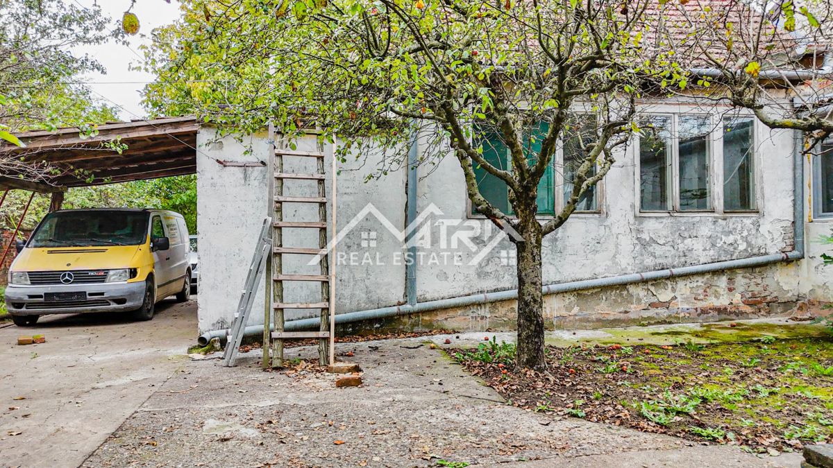 Maison À vendre - OSJEČKO-BARANJSKA ČEPIN