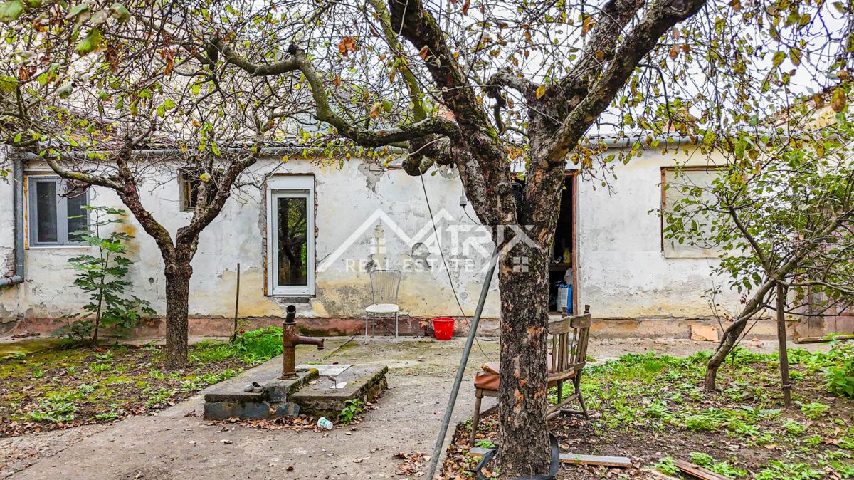 Maison À vendre - OSJEČKO-BARANJSKA ČEPIN