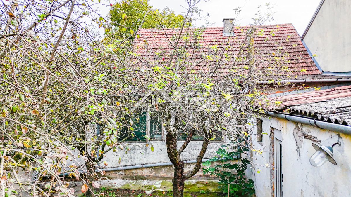 Maison À vendre - OSJEČKO-BARANJSKA ČEPIN