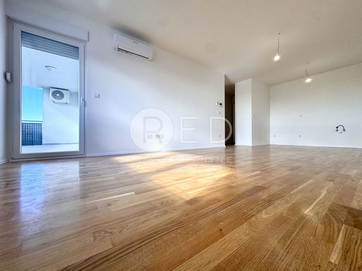 Appartement À louer - Grad Zagreb Zagreb - foto 2/11