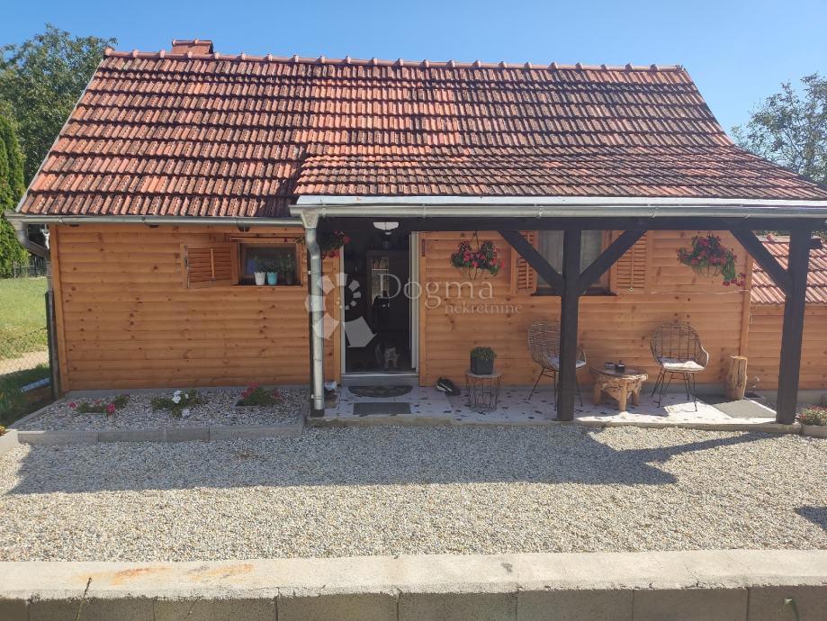 Maison À vendre - KOPRIVNIČKO-KRIŽEVAČKA RASINJA