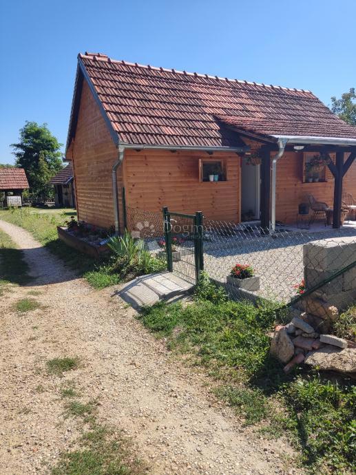 Maison À vendre - KOPRIVNIČKO-KRIŽEVAČKA RASINJA