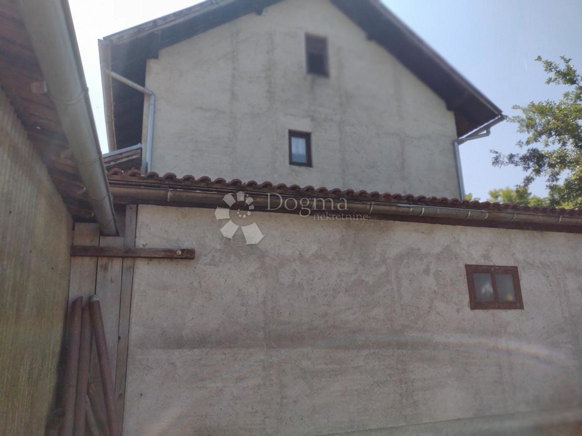 Maison À vendre - SISAČKO-MOSLAVAČKA TOPUSKO