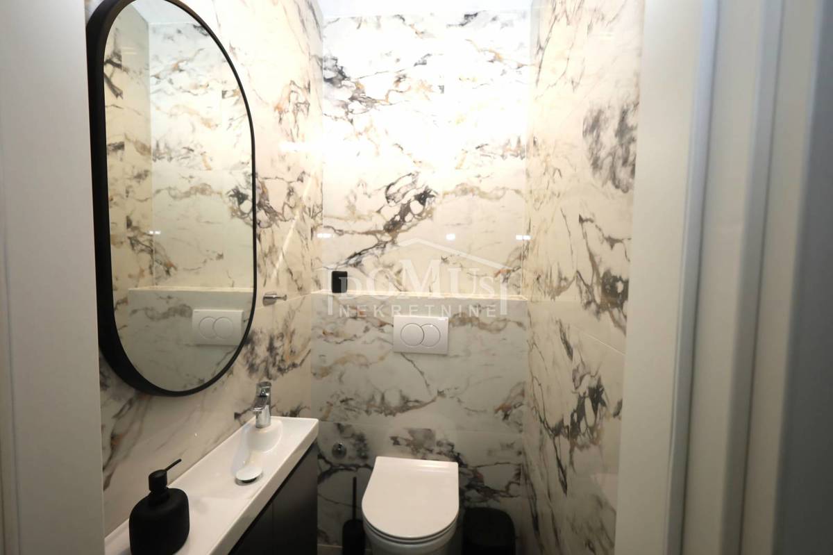 Flat For sale - ŠIBENSKO-KNINSKA VODICE