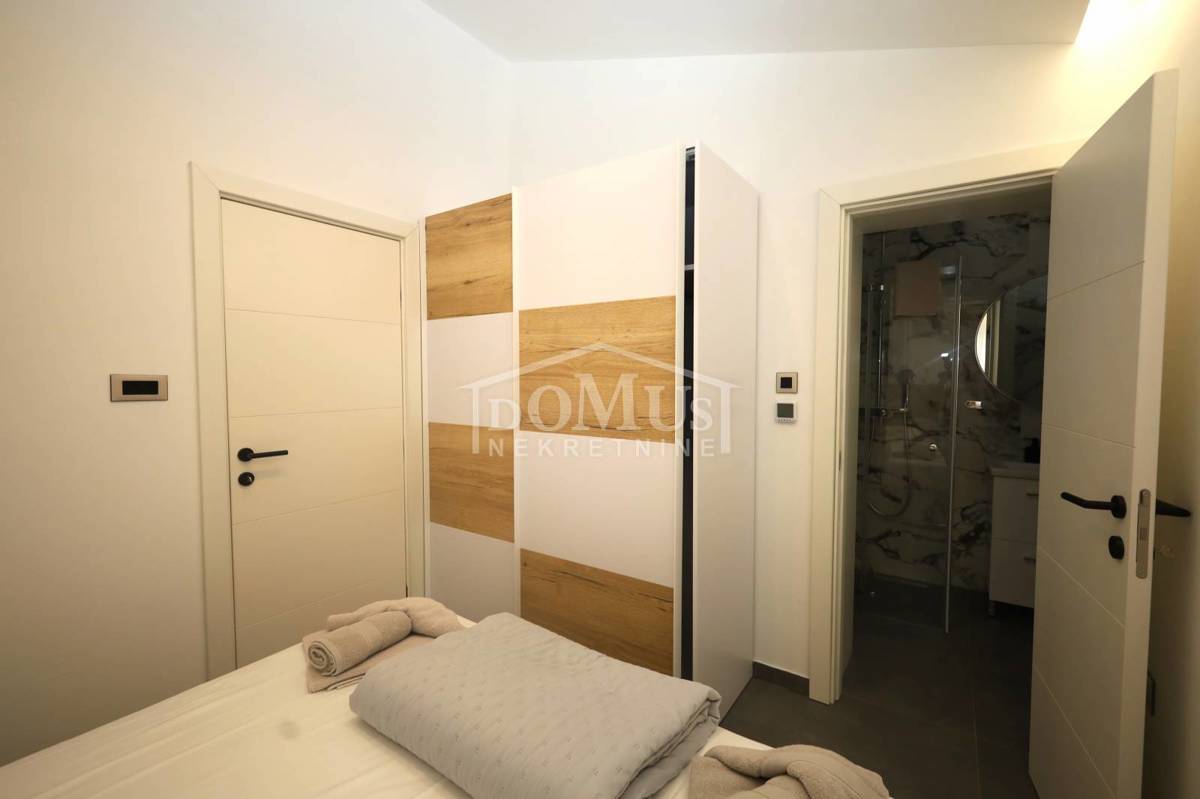 Flat For sale - ŠIBENSKO-KNINSKA VODICE