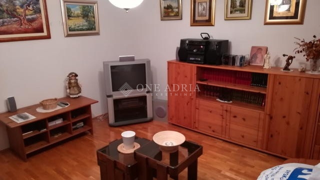 Kuća Na prodaju - Primorsko-goranska Vinodolska Općina - foto 1/6