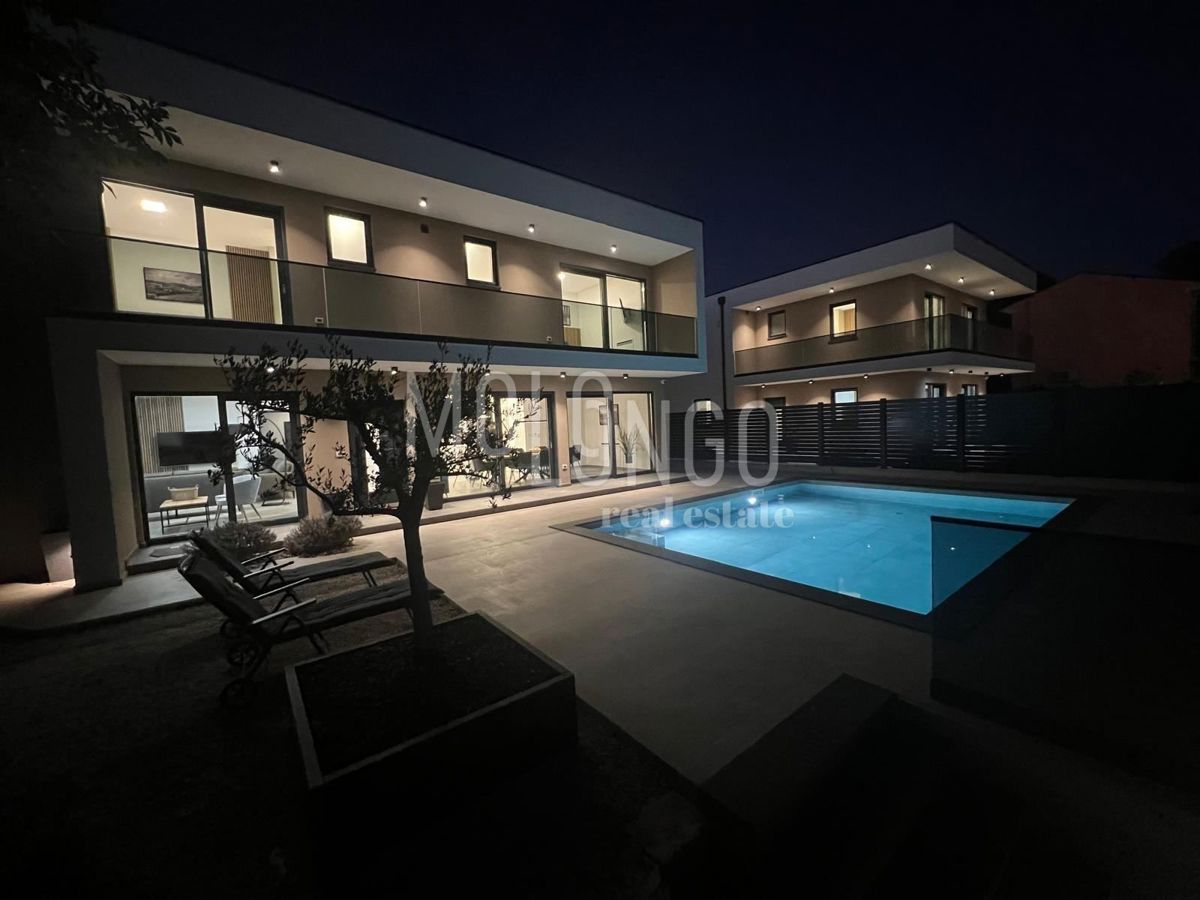 Haus Zu verkaufen - Istarska Svetvinčenat - foto 1/10