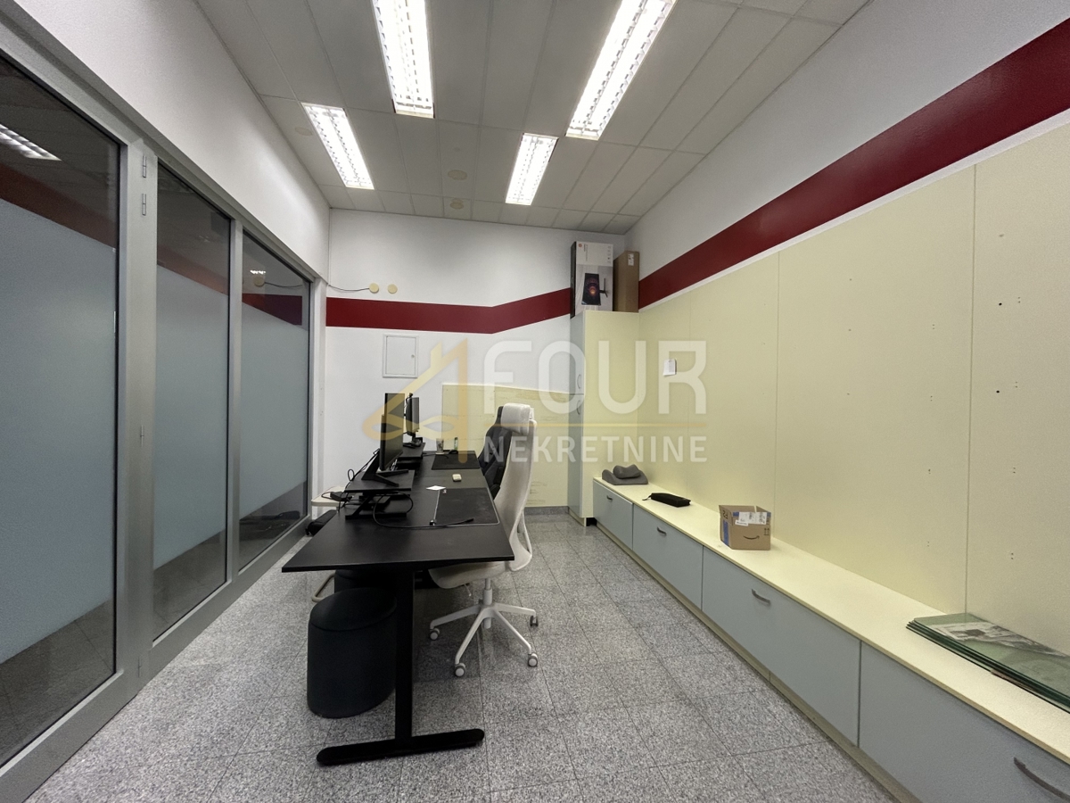 Locaux commerciaux À vendre - PRIMORSKO-GORANSKA VIŠKOVO