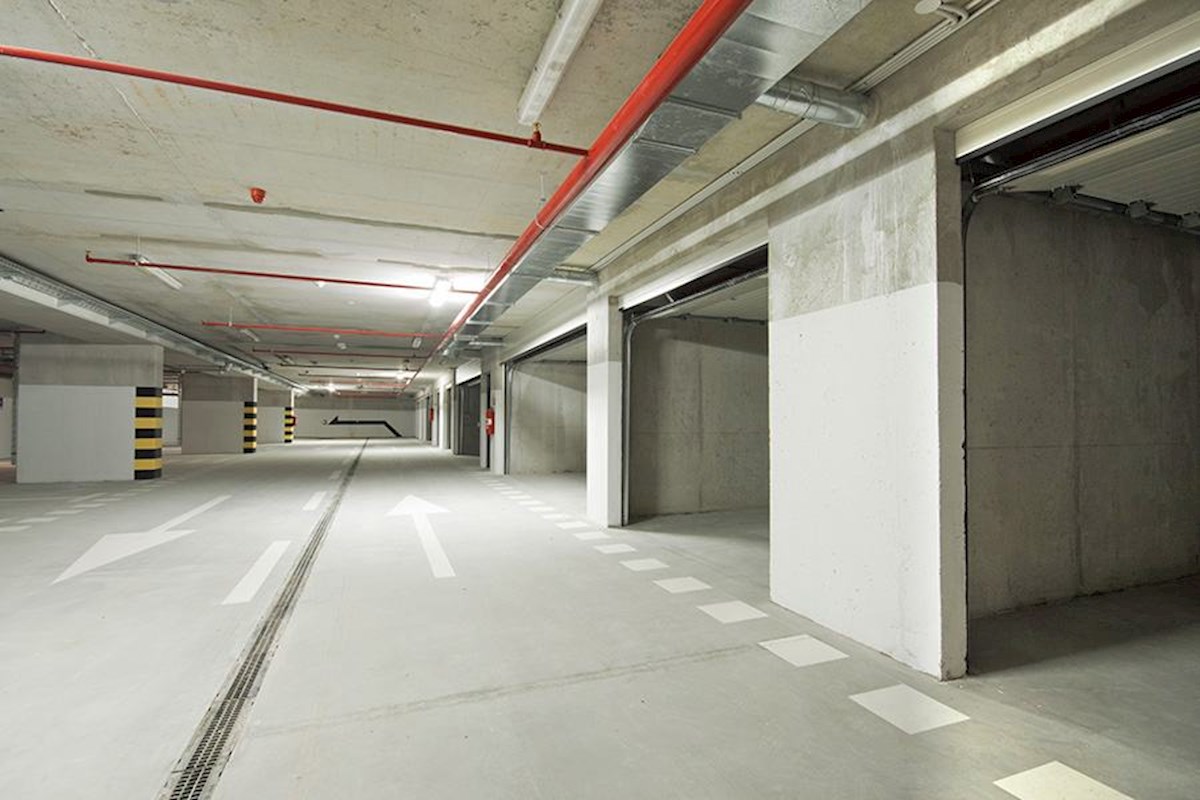 Komerční K pronájmu - SPLITSKO-DALMATINSKA SPLIT
