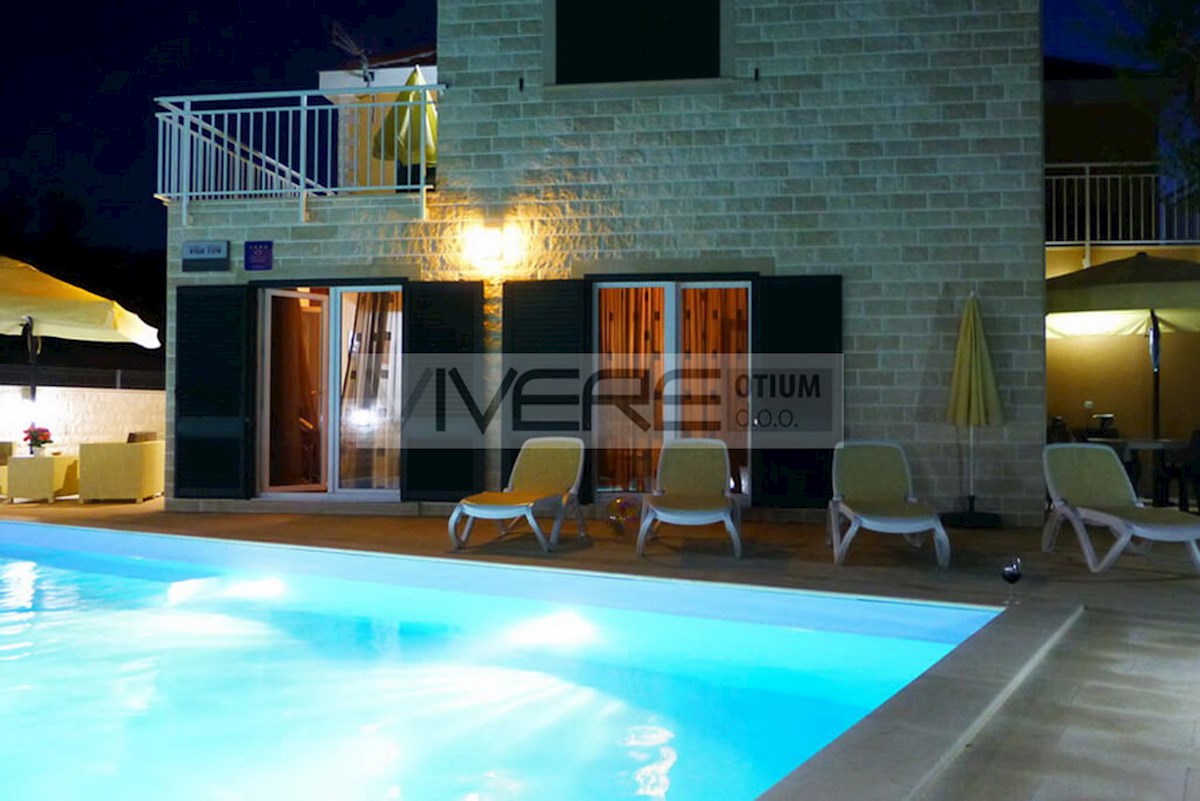 House For sale - SPLITSKO-DALMATINSKA BRAČ