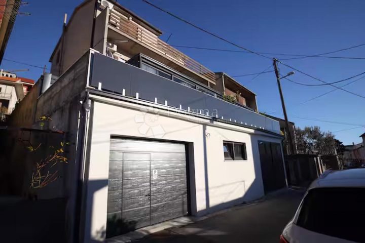 Lokal użytkowy na sprzedaż 143 m² – Šibenik