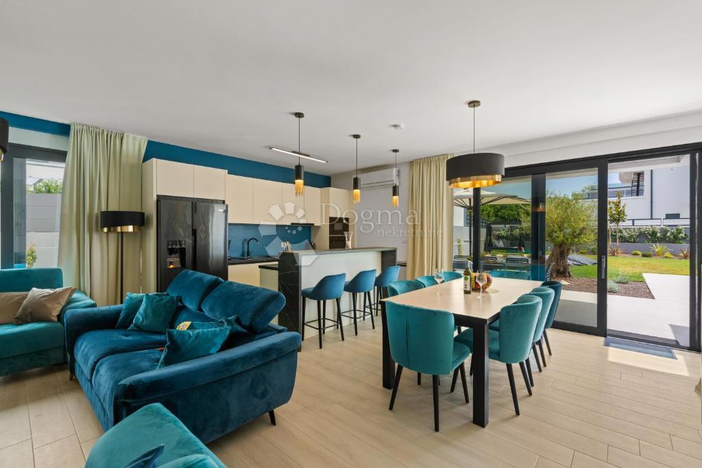 House For sale - ISTARSKA MEDULIN
