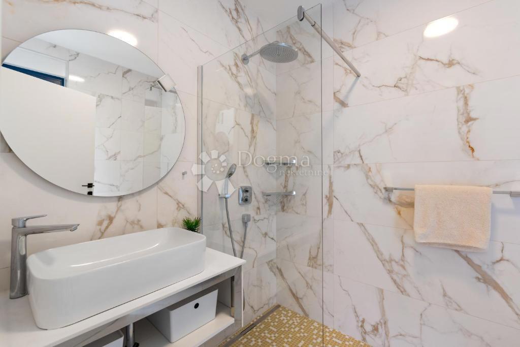 House For sale - ISTARSKA MEDULIN