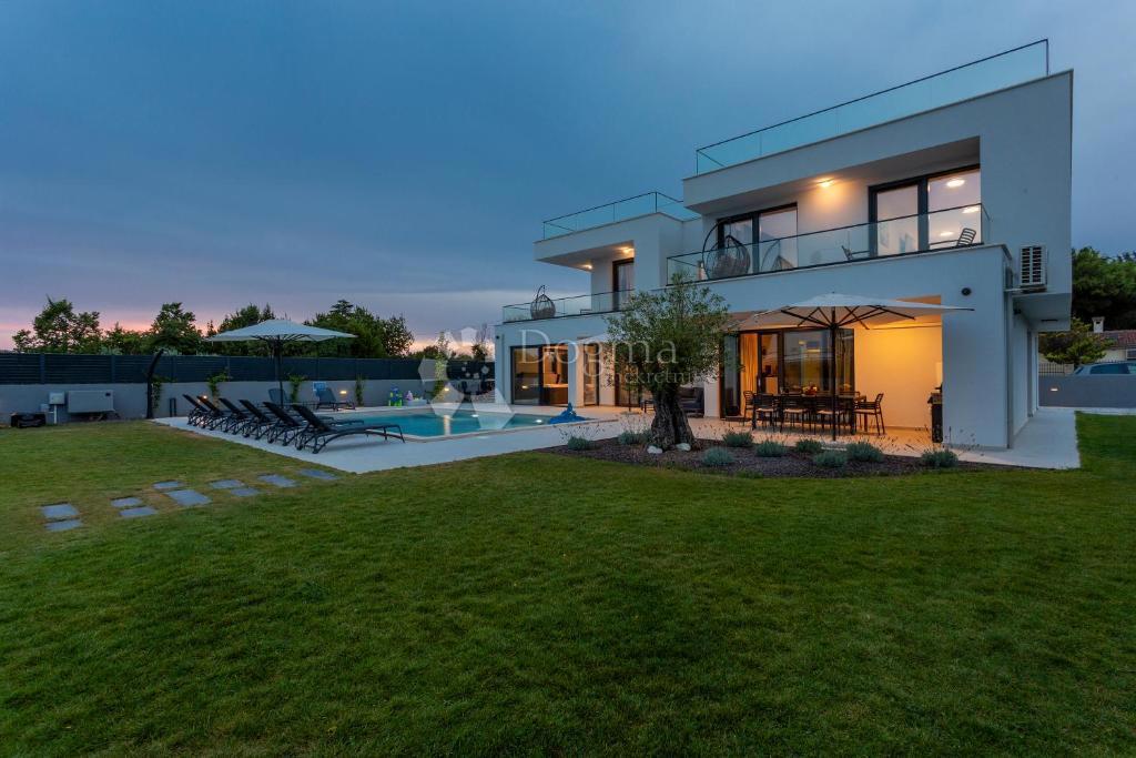 House For sale - ISTARSKA MEDULIN