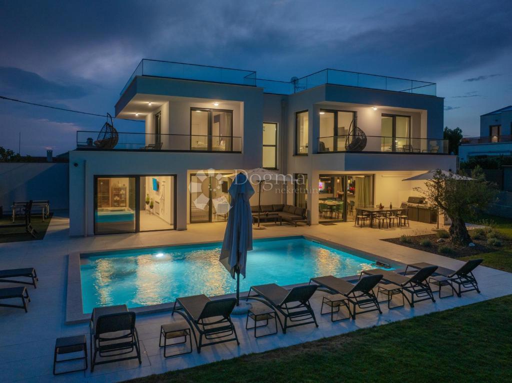 House For sale - ISTARSKA MEDULIN