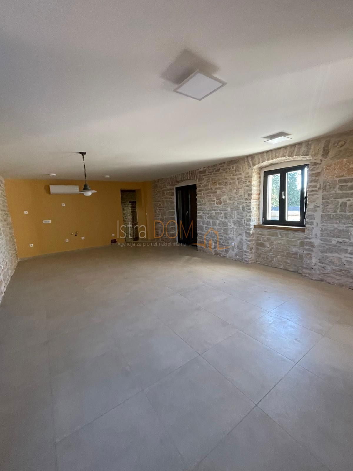 House For sale - ISTARSKA BARBAN