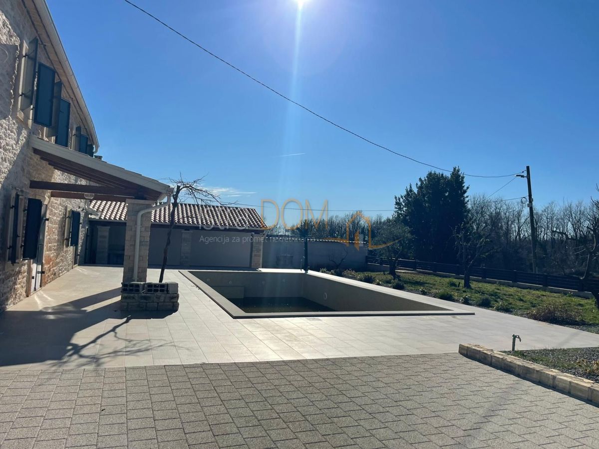 House For sale - ISTARSKA BARBAN