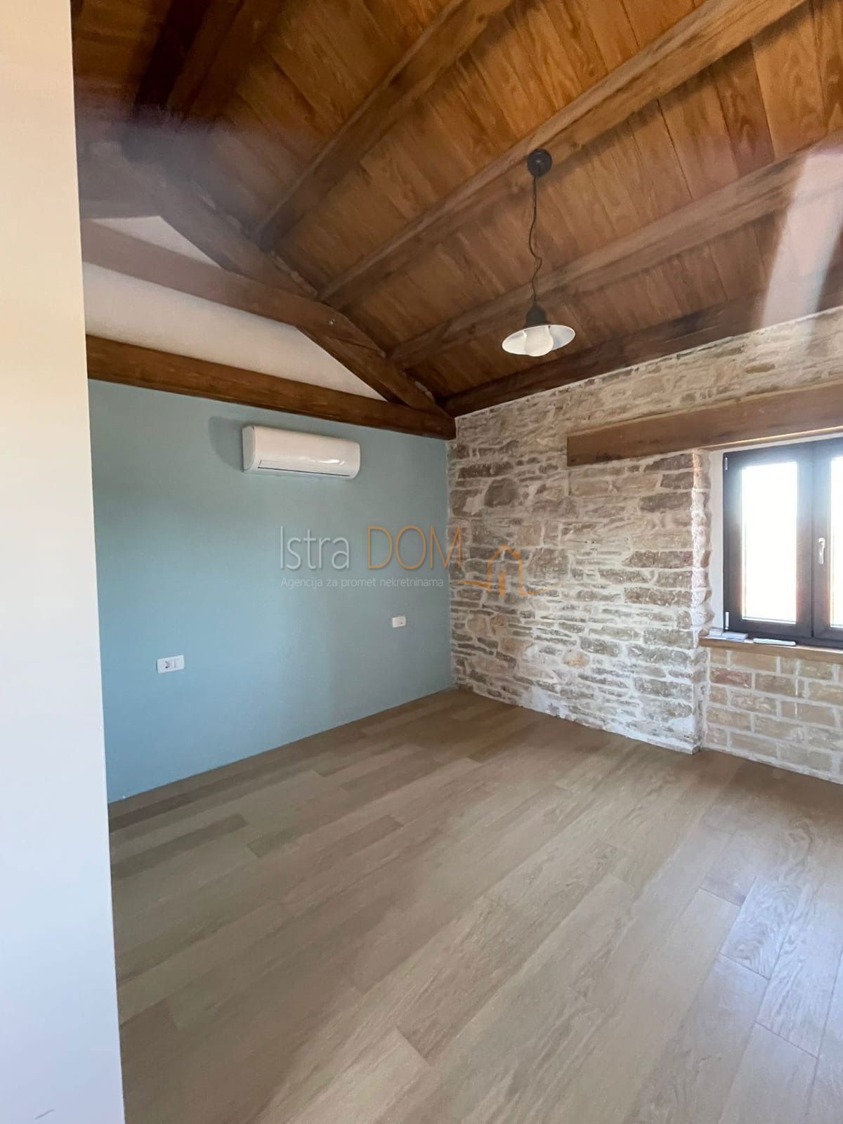 House For sale - ISTARSKA BARBAN