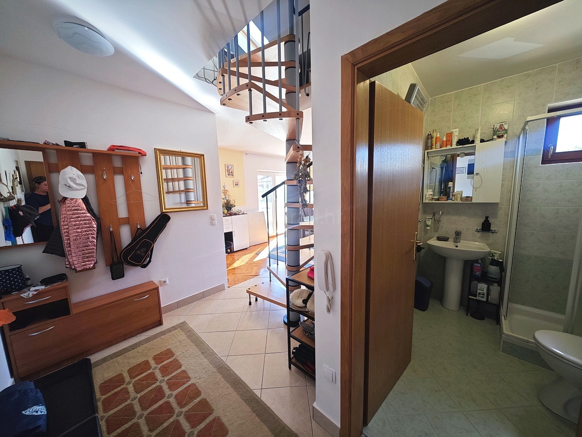 Apartment Zu verkaufen - PRIMORSKO-GORANSKA KRK