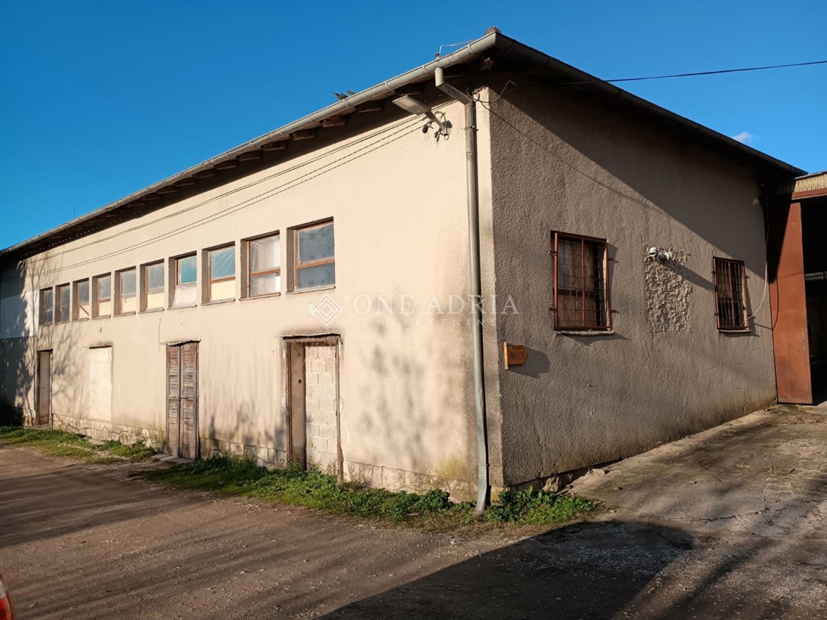 Komerčné Na predaj - ISTARSKA KRŠAN