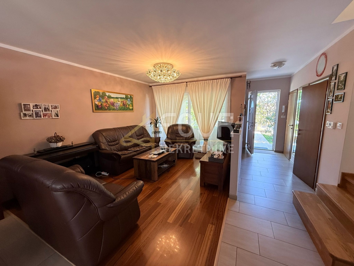 Apartma Na predaj - Primorsko-goranska Kostrena - foto 1/18