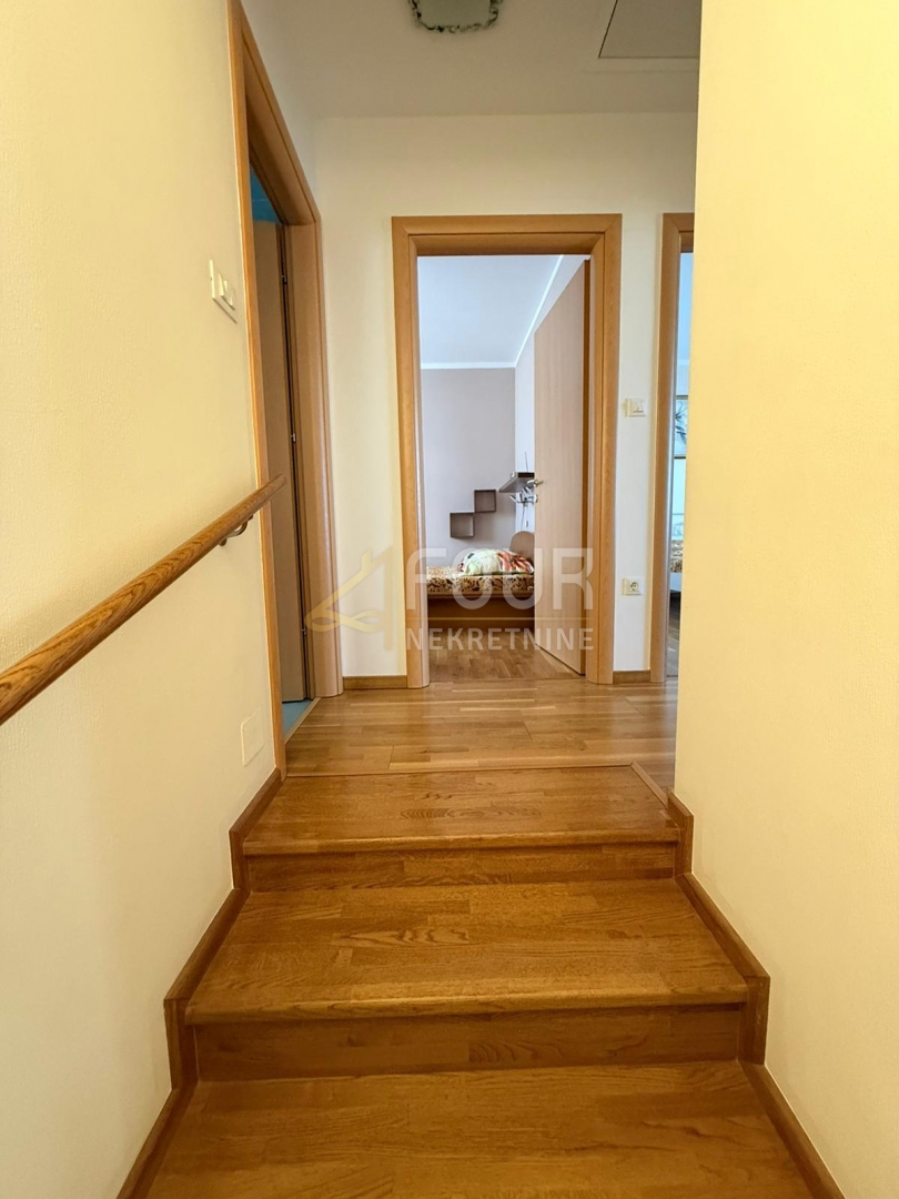 Apartma Na predaj - PRIMORSKO-GORANSKA KOSTRENA