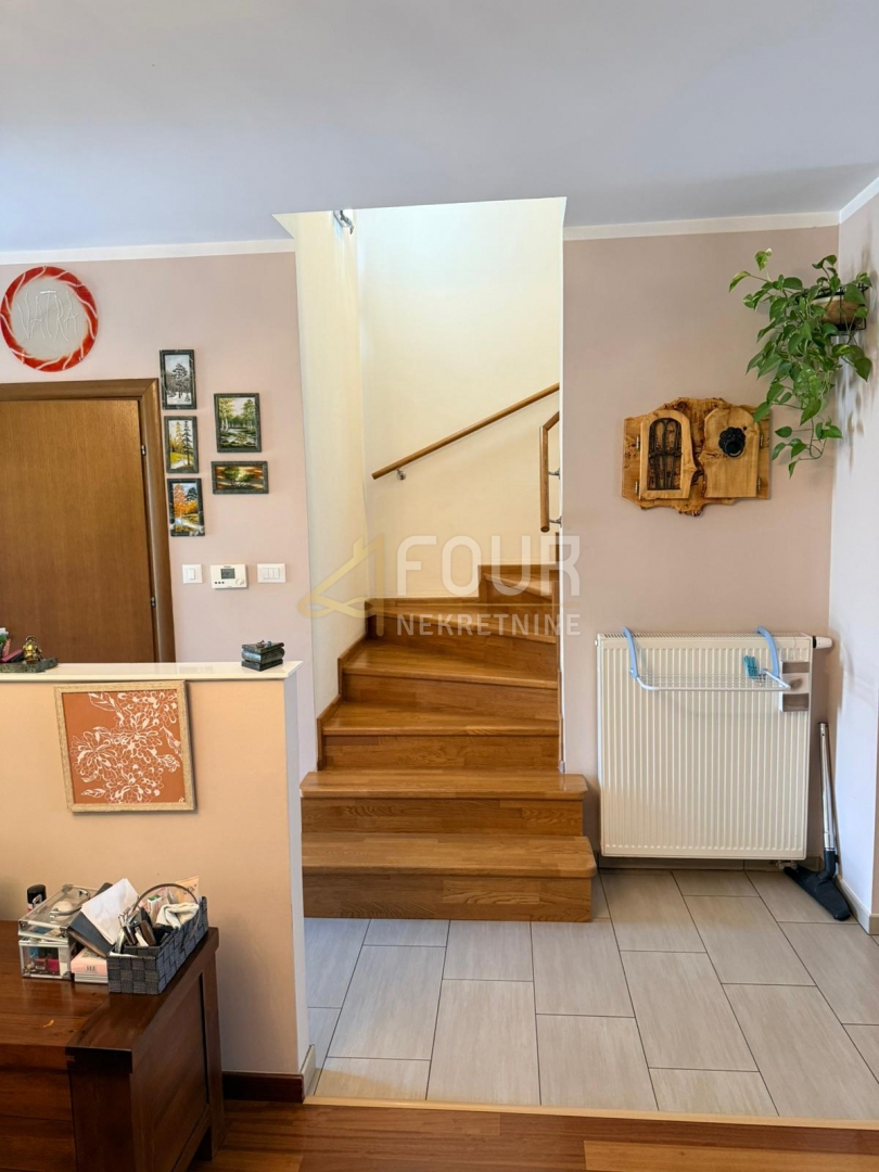 Apartma Na predaj - PRIMORSKO-GORANSKA KOSTRENA