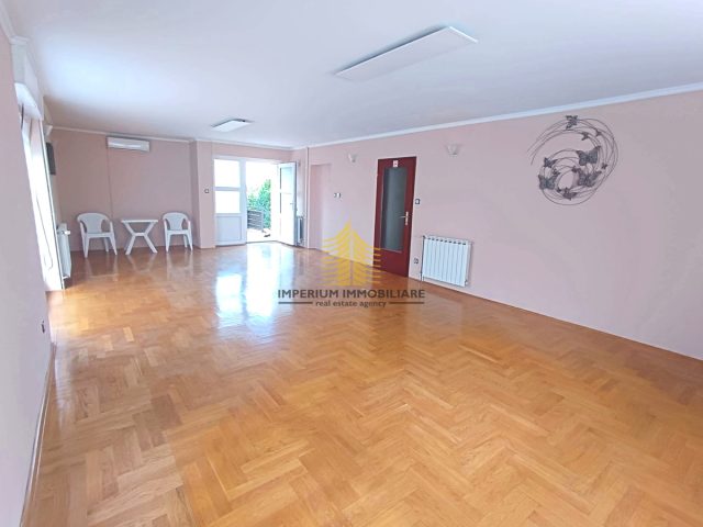 Commerciale da affittare 80 m² – Zagreb
