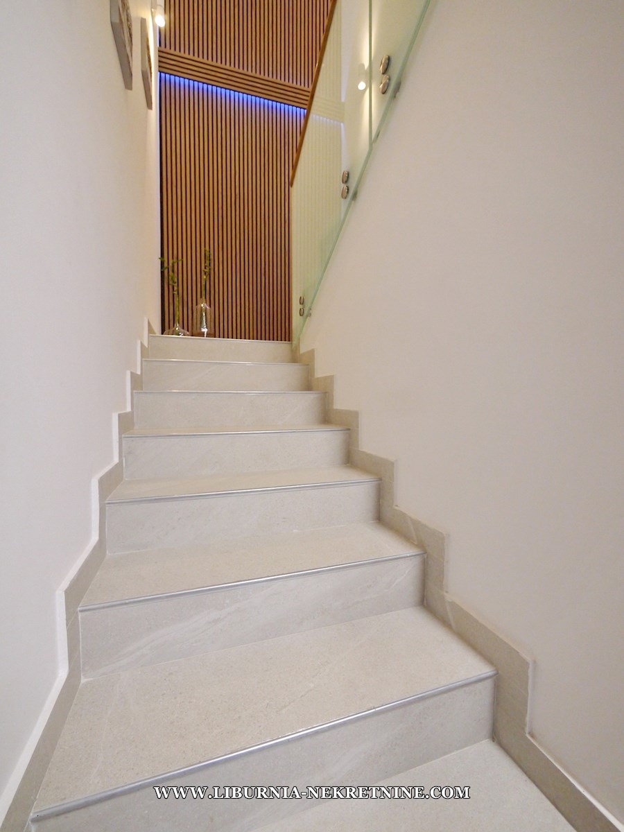 Casa In vendita - PRIMORSKO-GORANSKA KRK