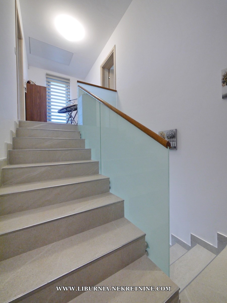 Casa In vendita - PRIMORSKO-GORANSKA KRK