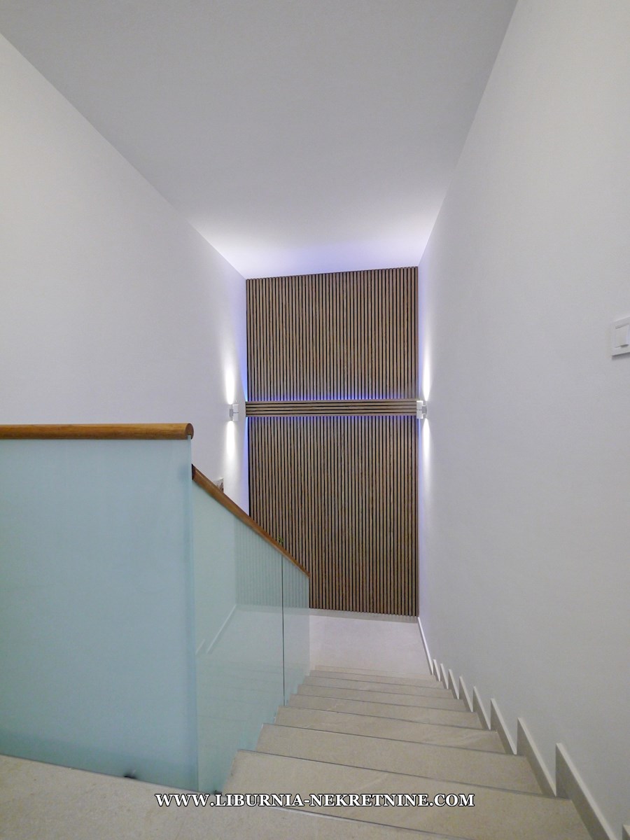 Casa In vendita - PRIMORSKO-GORANSKA KRK