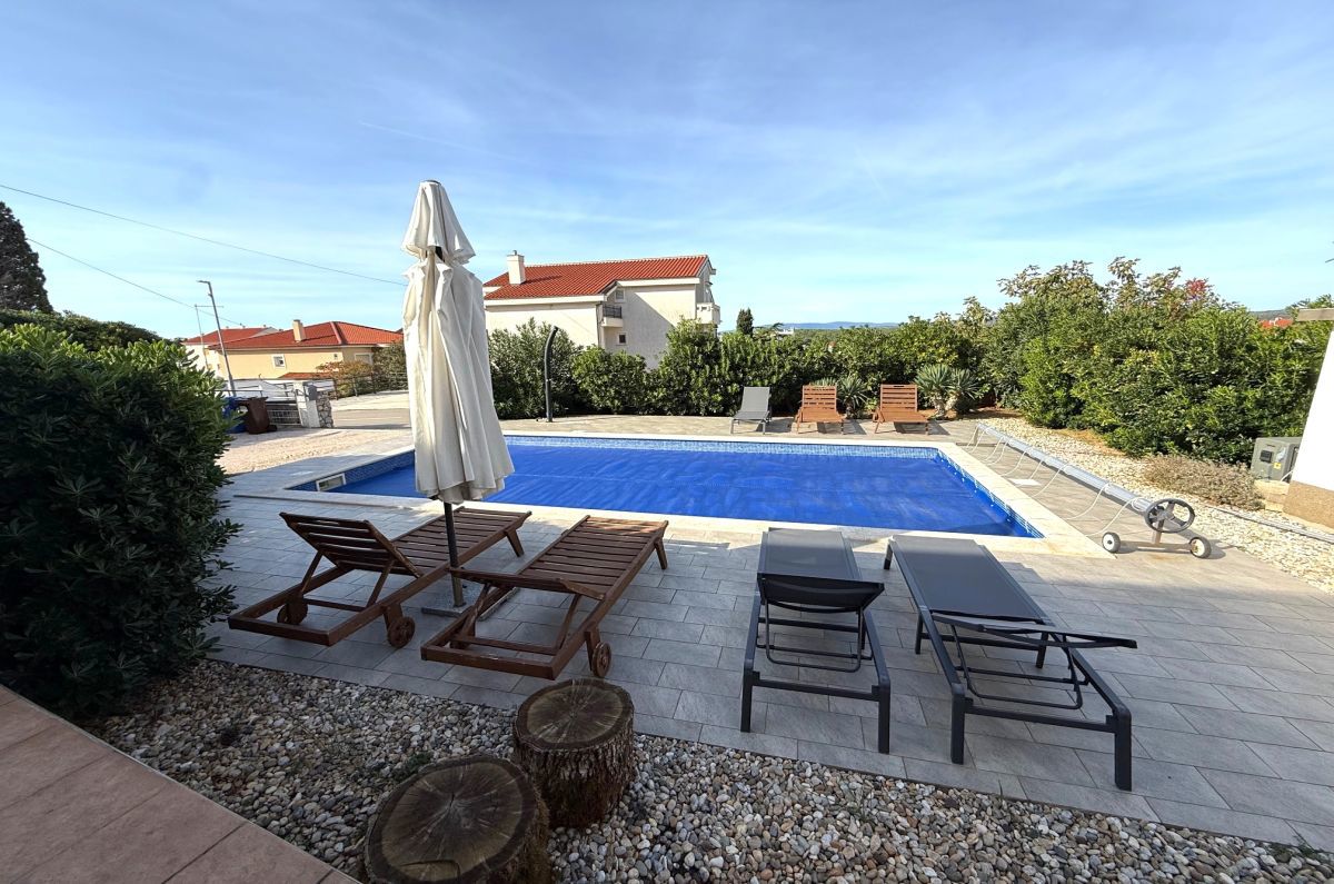Casa In vendita - PRIMORSKO-GORANSKA KRK