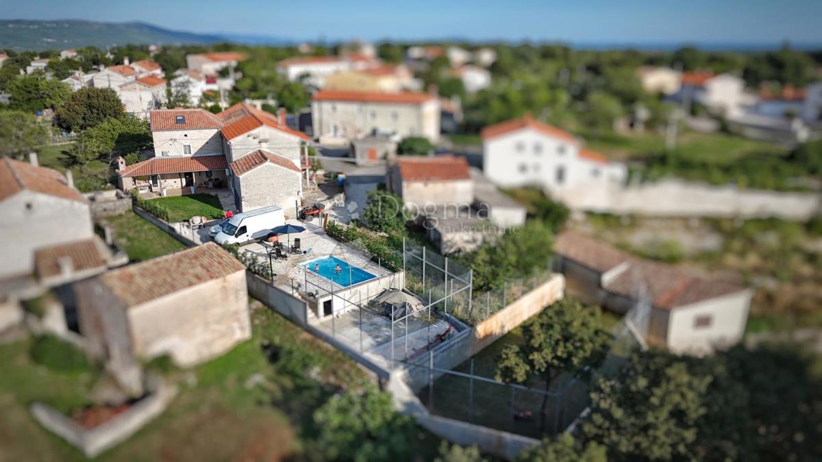 Hiša Na predaj - ISTARSKA BARBAN