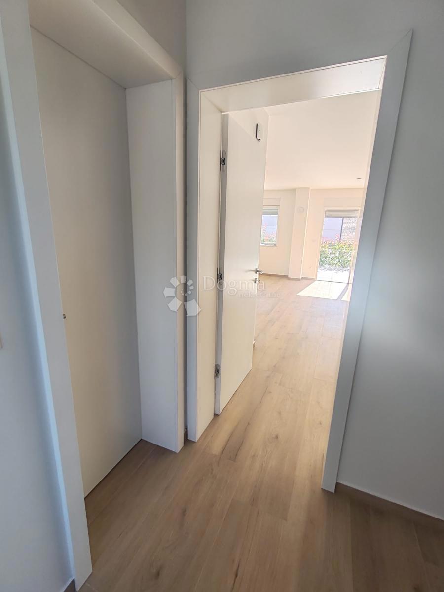 Kuća Na prodaju - ŠIBENSKO-KNINSKA VODICE