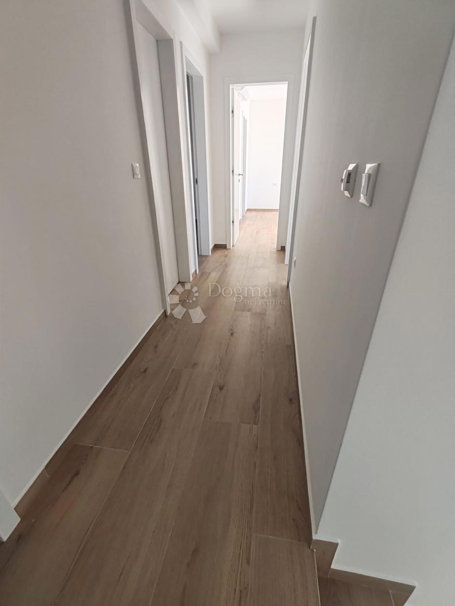 Kuća Na prodaju - ŠIBENSKO-KNINSKA VODICE