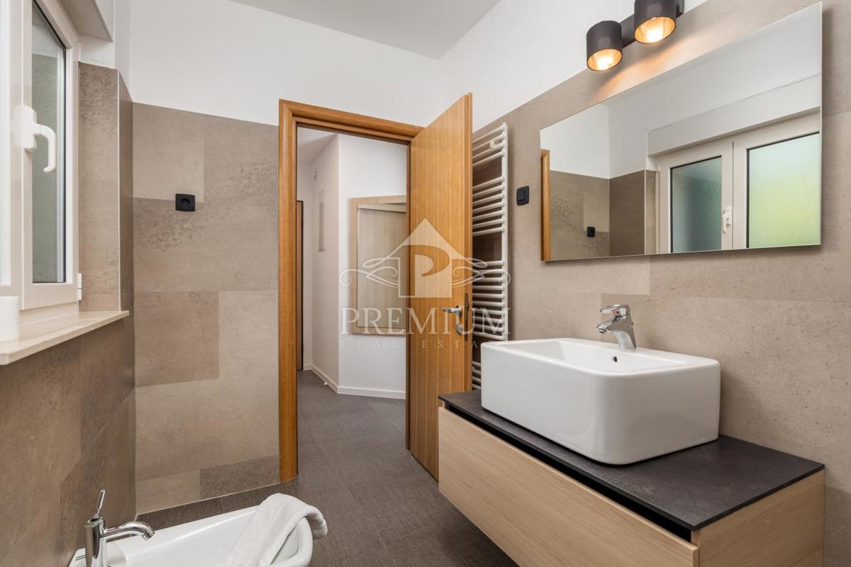 Appartement À louer - PRIMORSKO-GORANSKA OPATIJA