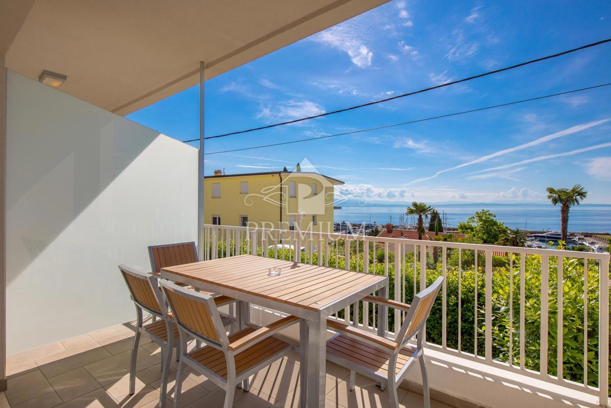Appartement À louer - PRIMORSKO-GORANSKA OPATIJA