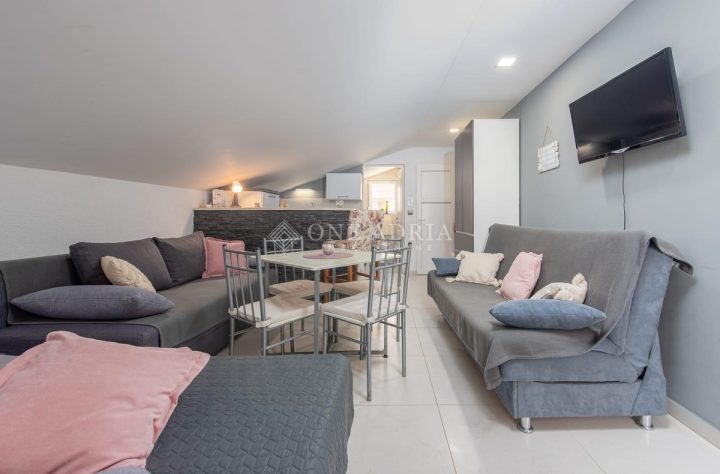 Flat for sale 25 m² – Karlobag