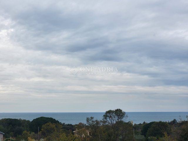 Pozemok na predaj 705 m² – Poreč