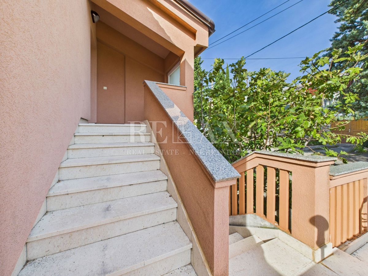 House For sale - PRIMORSKO-GORANSKA NOVI VINODOLSKI