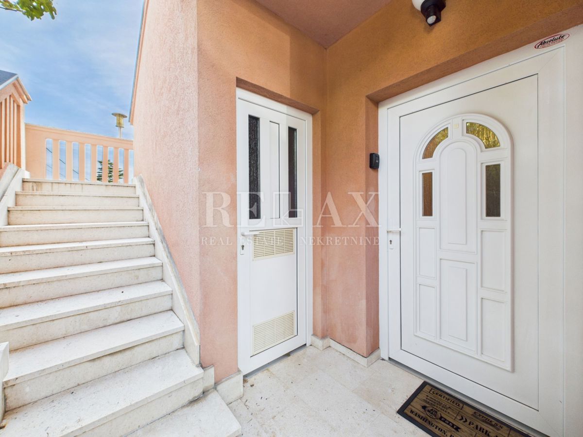 House For sale - PRIMORSKO-GORANSKA NOVI VINODOLSKI
