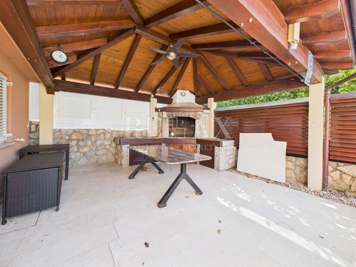 House For sale - PRIMORSKO-GORANSKA NOVI VINODOLSKI