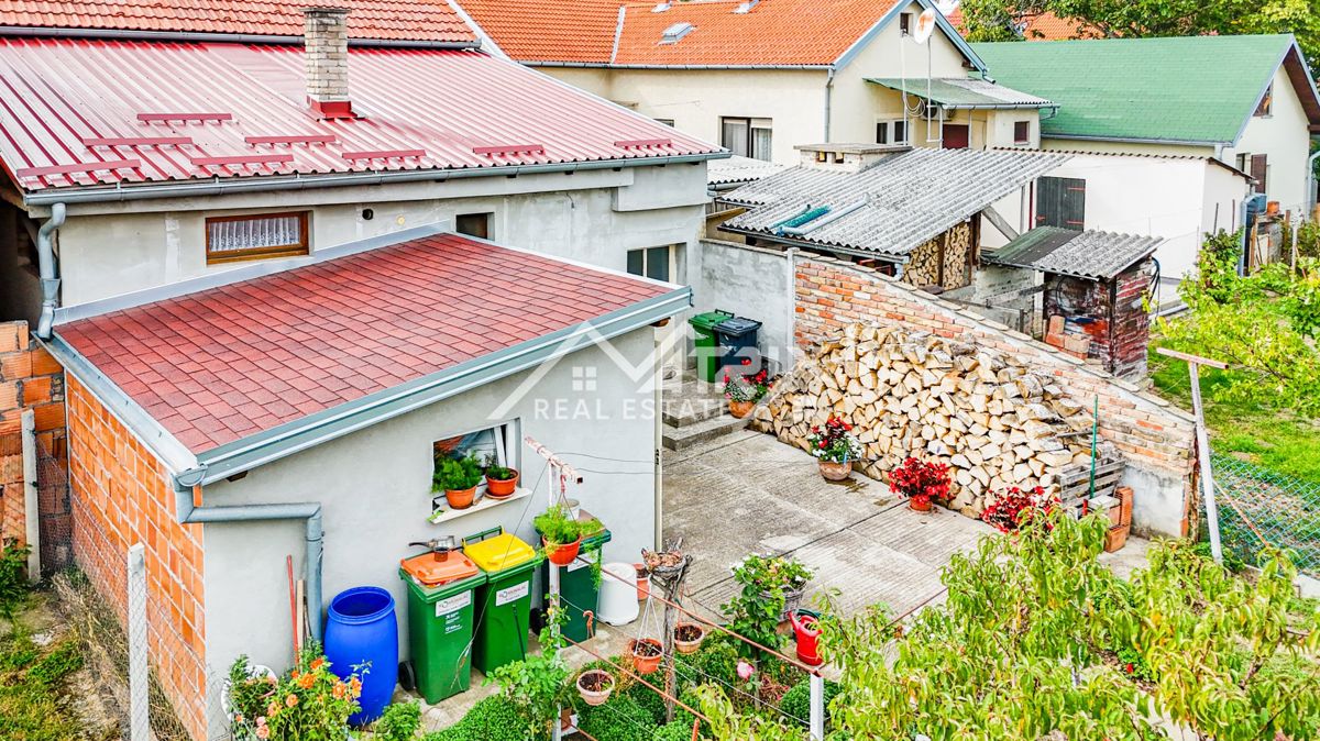 Dom Na sprzedaż - VUKOVARSKO-SRIJEMSKA VUKOVAR