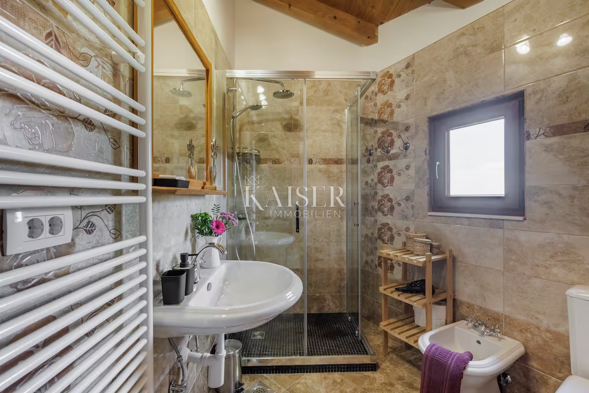 House For sale - PRIMORSKO-GORANSKA MOŠĆENIČKA DRAGA