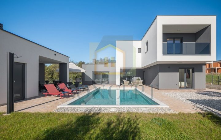 Dům na prodej 178 m² – Poreč