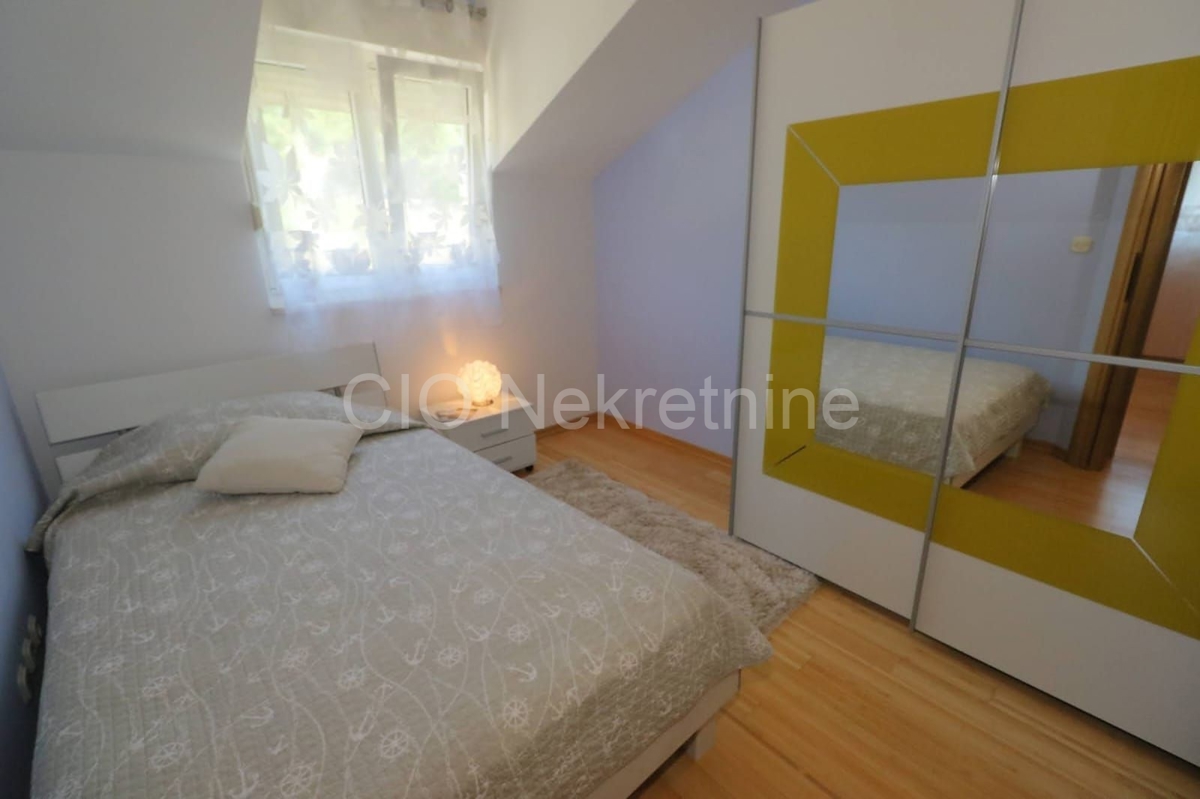 Flat For rent - SPLITSKO-DALMATINSKA SPLIT