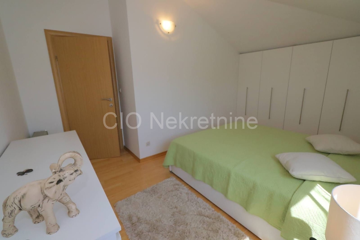 Flat For rent - SPLITSKO-DALMATINSKA SPLIT