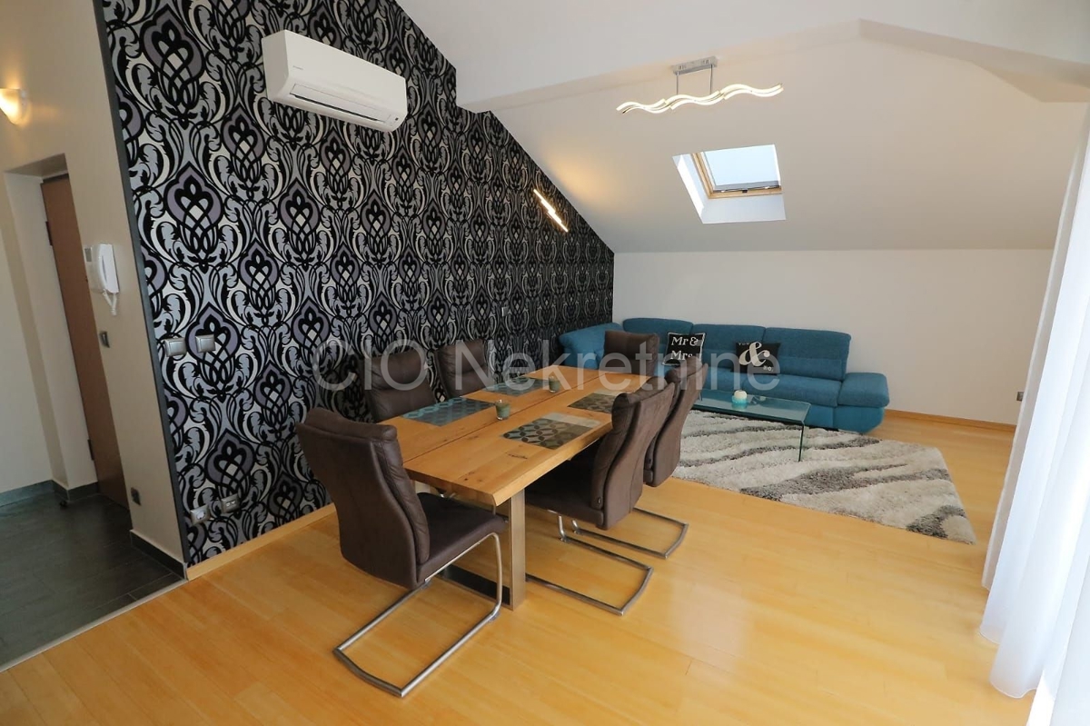 Flat For rent - SPLITSKO-DALMATINSKA SPLIT