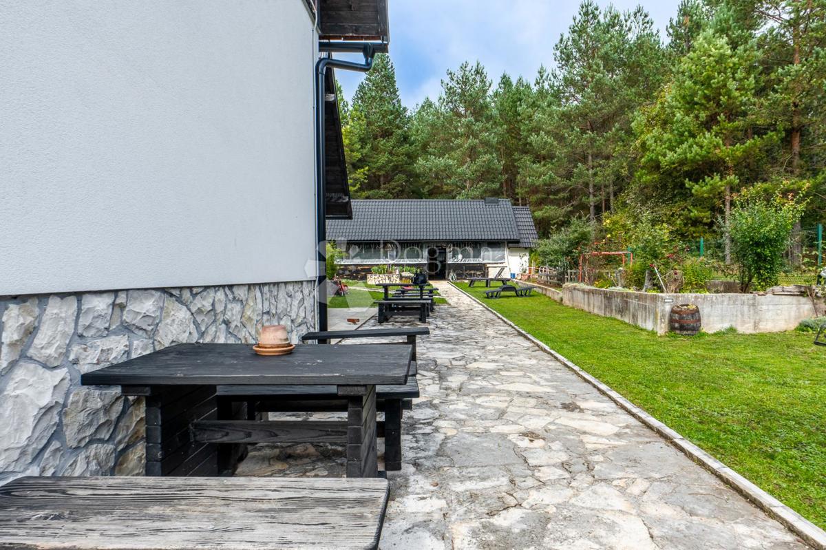 Dom Na sprzedaż - LIČKO-SENJSKA PLITVIČKA JEZERA
